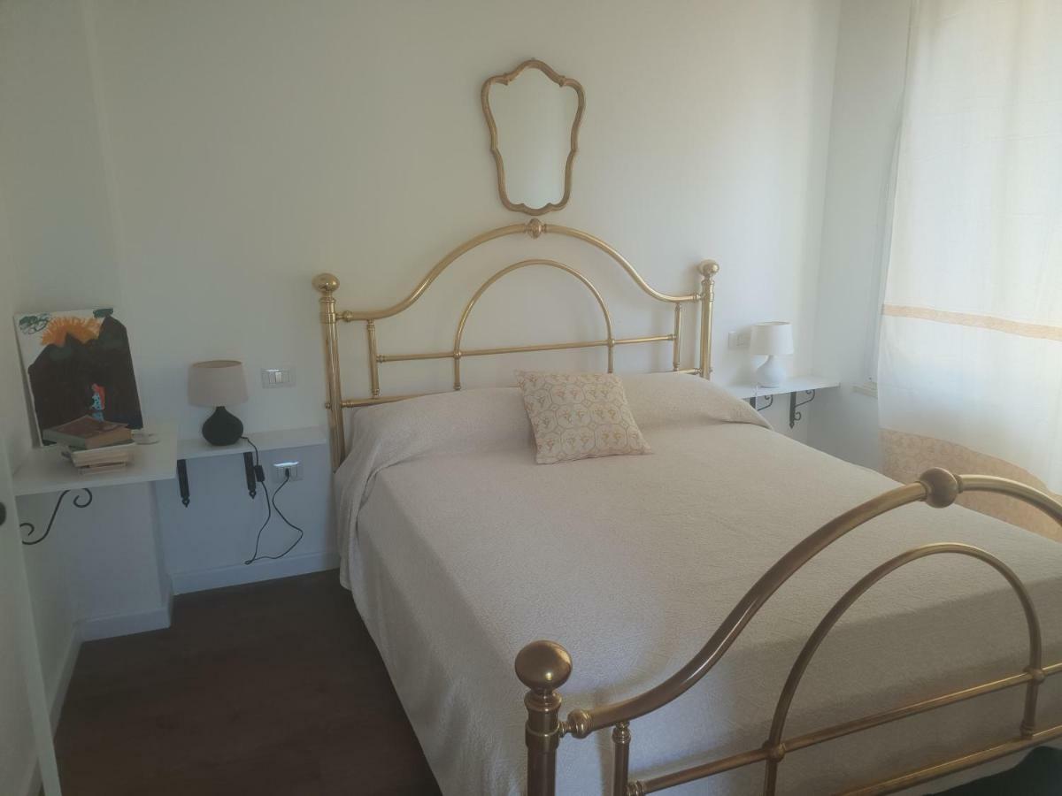 Villa Renzo E Lucia Sant Isidoro  Екстер'єр фото